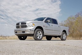 Rough Country 2&quot; Leveling Kit for 2009-2018 Ram 1500 2WD - 30430 - £149.10 GBP