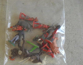 Lot of 1960s Britains Plastic Figures &amp; Horse Animals - £14.19 GBP