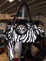 Ladies Purse, Handbag, Medium Size, Zipper Top, Nice, and Clean, Handles... - $9.50