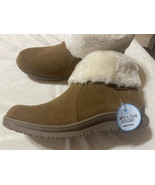 Minnetonka Tan Fur Ankle Boots size 10 new - $738.75 MXN