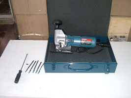 Bosch corded Swiss made 1582VS 4.8a barrel grip jig saw with metal case ... - $186.00