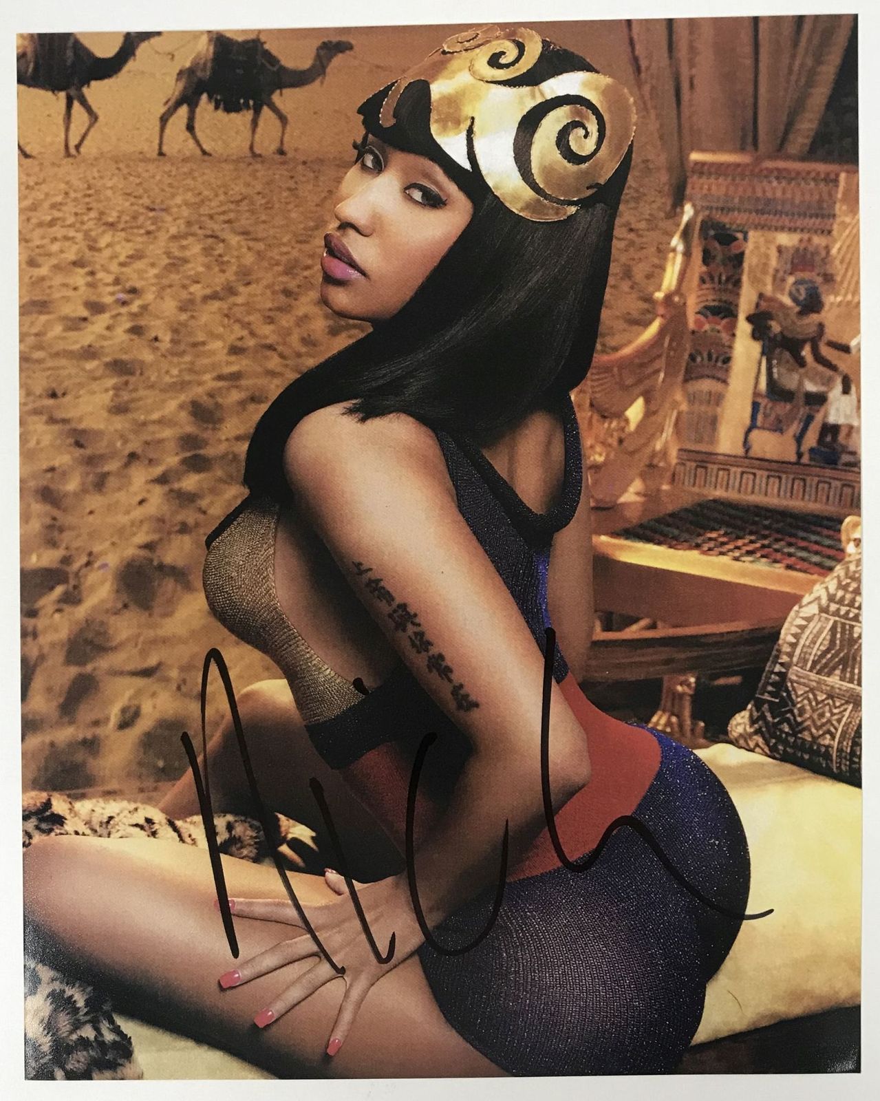 Nicki Minaj Signed Autographed Glossy 8x10 Photo - COA #2 - Photographs