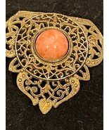 Gold Brooch Victorian Unmarked and Untested Coil Color Stone - $25.33 CAD