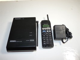 Panasonic KX-T7880 900MHz Wireless Phone Base Station &amp; Handset Defectiv... - $34.75