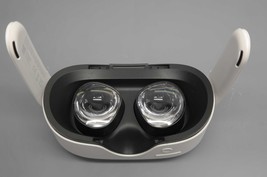 Meta Quest 3S 128GB VR Headset Only image 8