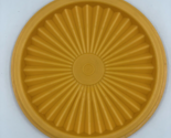 Tupperware Servalier Bowl Replacement Seal Lid 812 Yellow EUC USA - £5.41 GBP