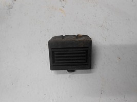 2004 Chevrolet Silverado 1500 AC Condenser Mount Right RH or Left LH - $42.04 CAD