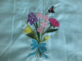 Machine FLORAL BOUQUET EMBROIDERED Panel on Mint Green - Design 7&quot; x 4 1... - $3.00