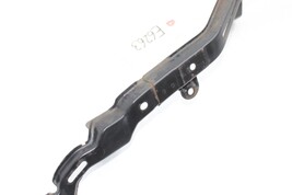 06-10 INFINITI M35 M45 RADIATOR UPPER TIE BAR BRACKET E6263 image 3