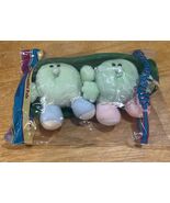 Avon Somersaults Pals One Two Green Peas Pod Stuffed Animal Plush Vtg Se... - $364.19 MXN