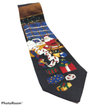 Santa Claus Working On Computer Elves Christmas Holiday Snow Wreaths Silk Tie - £16.04 GBP