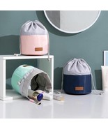 Cosmetic Cinch Bag - $187.02 MXN