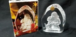 Vtg Lead Crystal D&#39;arques Christmas Bas Relief Santa Table Accent Paperweight F1 - £10.19 GBP