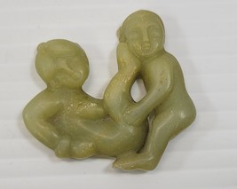 *B3) Chinese Hardstone Jade Erotic Couple Green Carving - $922.49 MXN