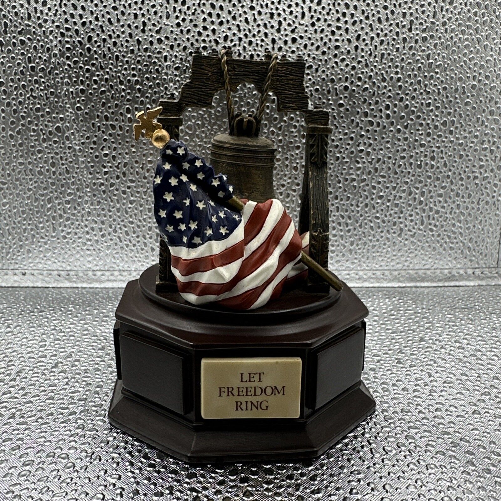 ardleigh elliott music box America The Beautiful Heirloom Tribute Box Collection - $18.70