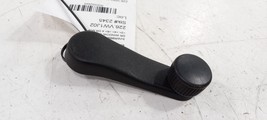 Volkswagen  JETTA     2002 Door Window Crank Front2003 2002 2001 2000Ins... - $19.75