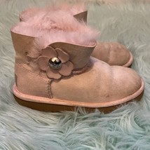 Ugg Girls Boots Toddler Size 11 Pink Mini Bailey Button Poppy Pink Slip On - £31.54 GBP