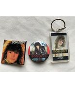 Vintage Lot Of Bon Jovi Button Up Tour Buttons Keychain 1980s - $551.95 MXN