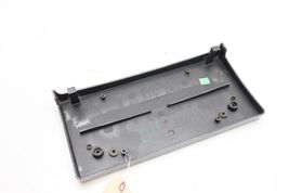 04-07 BMW E60 E61 530I FRONT BUMPER LICENSE PLATE BRACKET E1378 image 7