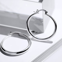 Exaggerated  Simple Gap Circle Earrings Punk Nightclub Ears - £7.98 GBP