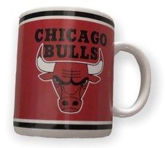 Vintage Chicago Bulls Coffee Cup Mug NBA Licensed Papel Red Black White 4&quot; Tall  - £12.42 GBP