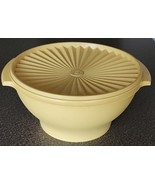 Vintage Tupperware Salad Serving Bowl w/Lid ~ 10&quot; Dia. x 5&quot; Tall ~ Harve... - $56.31 CAD