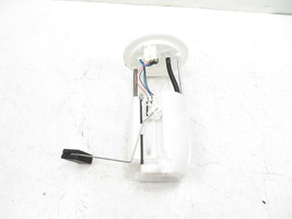 16 Toyota Highlander XLE #1201 Fuel Pump Assembly, Gas Tank 77020-0E111 - $1,283.49 MXN