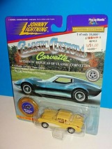 Johnny Lightning Classic Customs 1957 Corvette Roadster Tan w/ Rubber Tires - £6.20 GBP