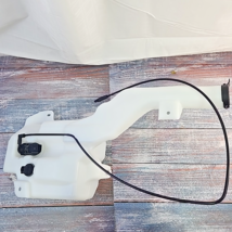 GM 84763629 2015-19 Silverado Sierra Windshield Washer Reservoir OEM Gen... - $57.98 CAD