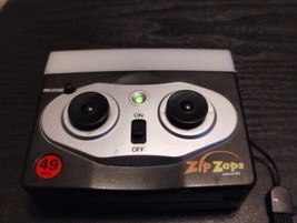Zip Zaps 49 MHz Silver Remote Control Radio Shack 60-7090 Rare Working!! - £17.78 GBP