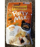 Friskies Party Mix Crunch Treats Meow Real Chicken - £2.63 GBP