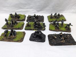 (9) Flames Of War World War II Tray Infantry Miniatures - $29.12 CAD