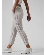 Athleta Brooklyn Mid Rise Ankle Pant SIZE 6 Light Travel Gray Pinstripe EUC - $458.95 MXN