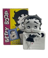 Vintage 1995 Betty Boop Salt and Pepper Shakers  Benjamin &amp; Medwin Boxed - £10.97 GBP