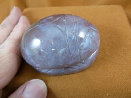 (Y-SCA-718) Tan red green Scarab beetle bug gemstone Egyptian bugs figurine - $19.74