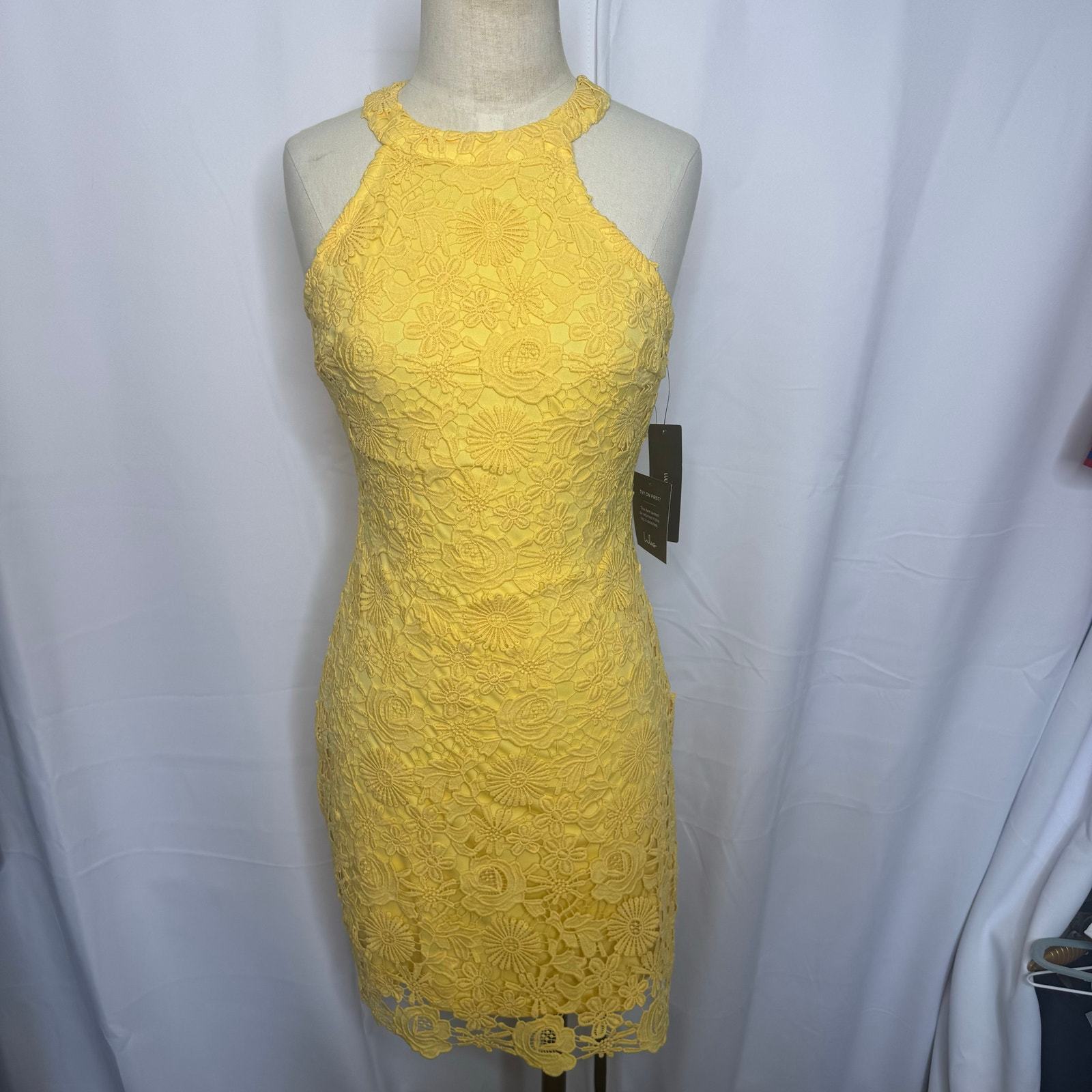 Lulus Yellow Lace Halter Mini Dress Size S Floral Crochet Bodycon NWT - $48.00