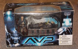 2005 McFarlane Alien vs Predator Birth Of Hybrid Action Figure Set New In Box - £78.40 GBP