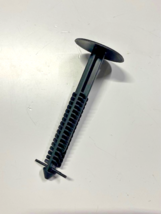 2024-2025 GENUINE CADILLAC XT4 GRILLE RETAINER, NEW OEM PART, P/N 11570645 - $272.63 MXN 2024-2025 GENUINE CADILLAC XT4 GRILLE RETAINER, NEW OEM PART, P/N 11570645 - $272.63 MXN