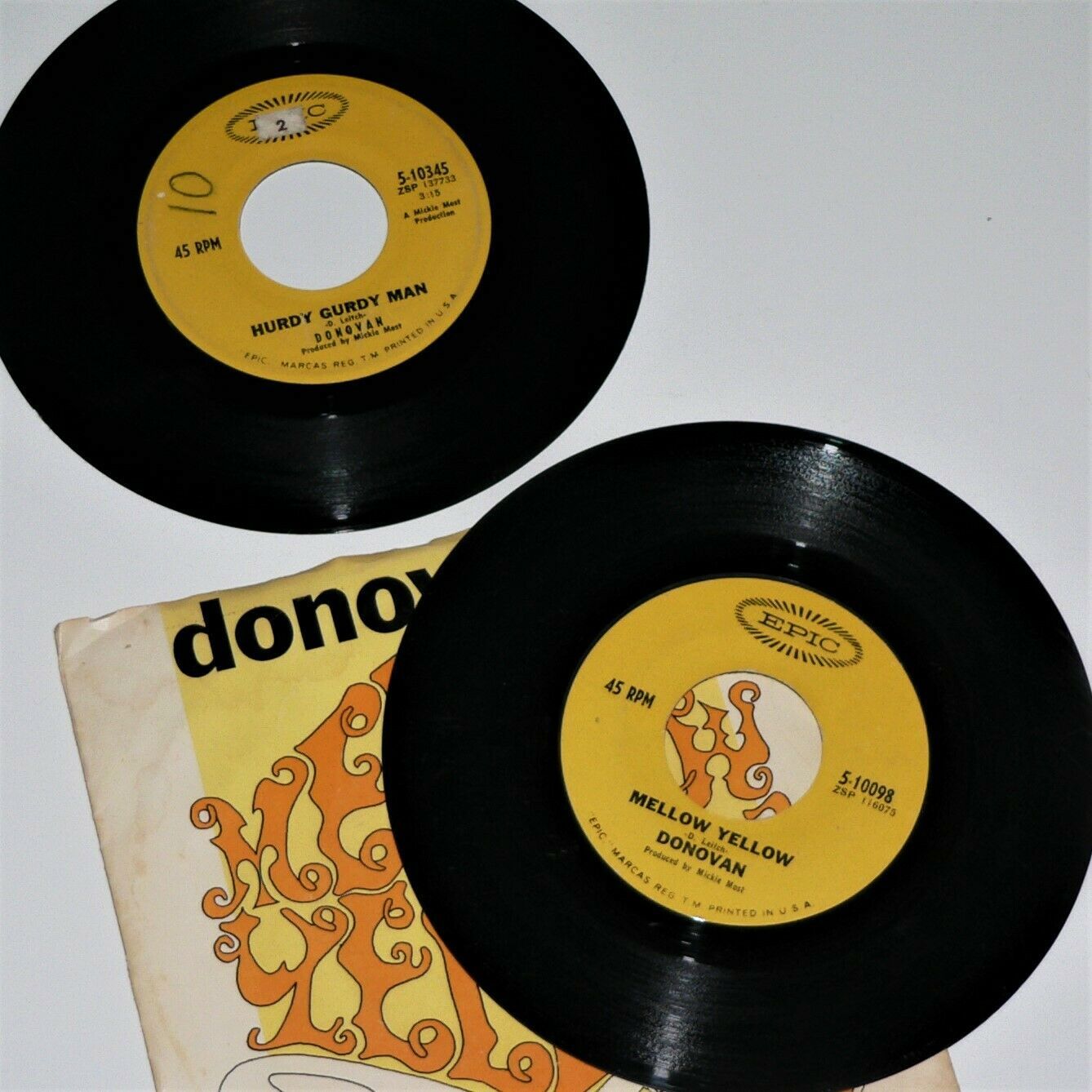 DONOVAN ~ 2 x 7&quot; 45rpm Lot ~ HURDY GURDY MAN &amp; MELLOW YELLOW ~ 60s Psych... - $11.87