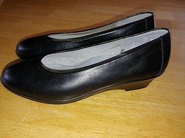 ROCKPORT LADIES BLACK LEATHER WEDGE HEELS-6N-BARELY WORN-PADDED INNERSOL... - £8.88 GBP