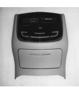 CTS 2014-2019 light platinum gray end cap panel w/ controls. Center cons... - $488.58 MXN