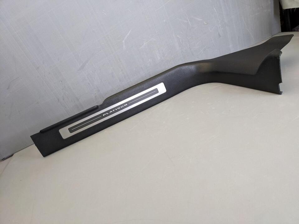 OEM 15-20 Cadillac Escalade ESV Front Right Side  Black Door Sill Plate ... - $79.19