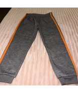 Star Wars Sweat Pants Gray/ Orange (Size 4T) New With Tags. I - $167.72 MXN