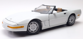 Maisto 1:18 - Chevrolet Corvette C4 Cabriolet White Diecast - $38.60
