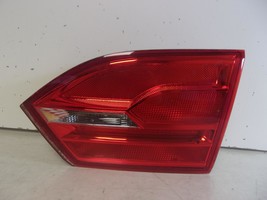 2011 2012 2013 2014 Volkswagen Jetta Sedan Passenger Rh Inner Lid Tail Light Oem - £27.18 GBP