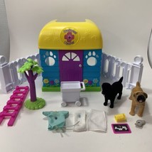 Tiny Tots In Puppy Town Wellness Center Toy Playset Dogs By Jakks Pacific 2001 - £6.29 GBP