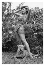 Bettie Page Sexy Celebrity Model Posing With Lion 4X6 Photo - £6.36 GBP