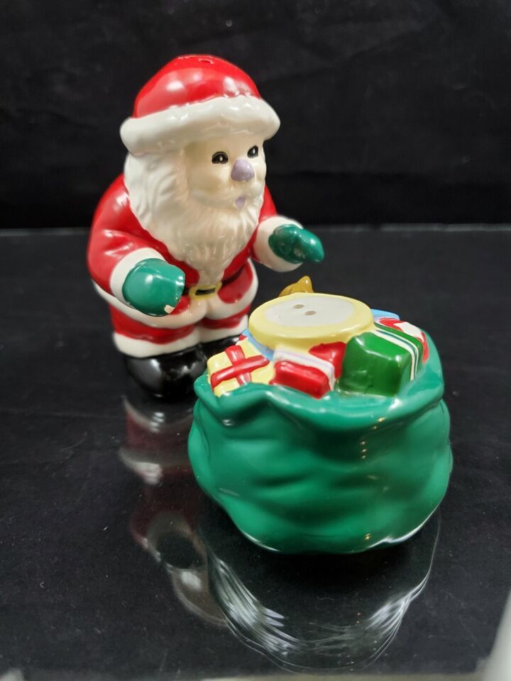 RUSS Santa Toy Sack Salt &amp; Pepper Shakers Christmas - $4.00