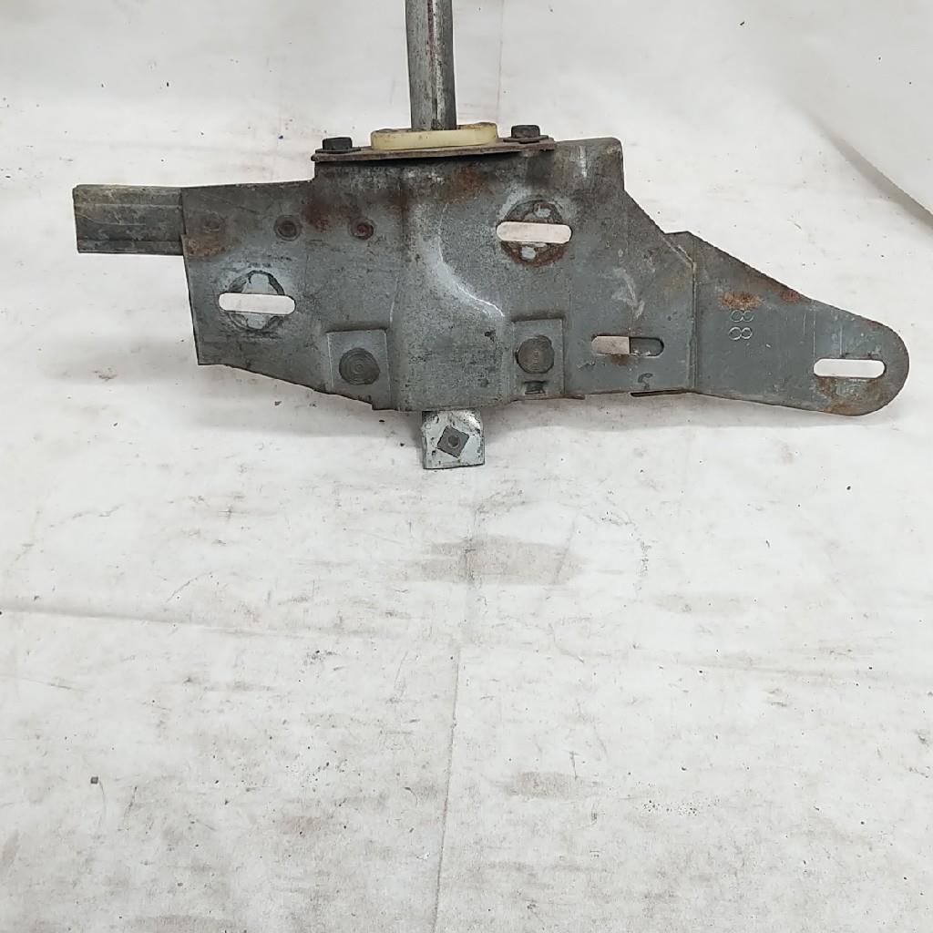 GM 1968-72 A Body Chevelle Tempest Buick Special RH Front Window Regulator Track Item image 3
