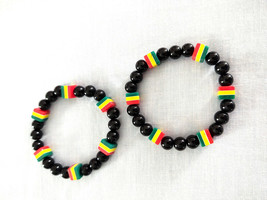 Set of 2 Rasta Red Yellow Green Black Acrylic Beads Stretch Bracelets 6 - 7&quot; - £5.58 GBP